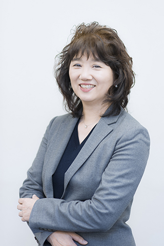 代表取締役社長　権藤千栄実